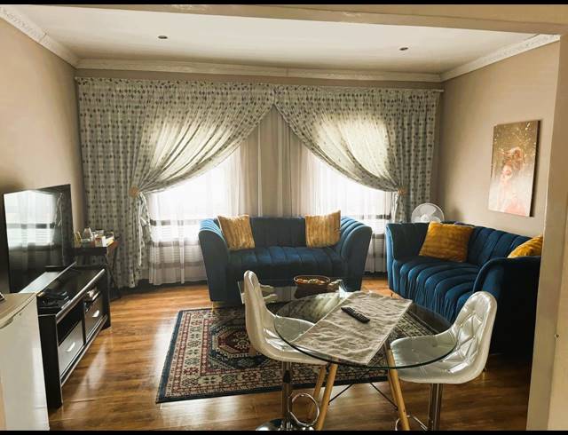 4 BEDROOM HOUSE FOR SALE IN VANDERBIJLPARK SE 8